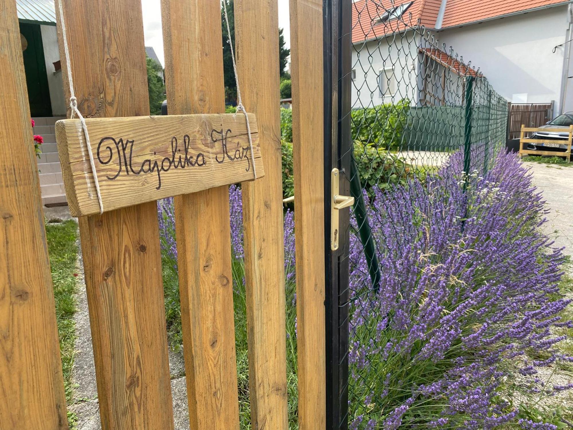 Majolika Haz Apartment Sopron Exterior photo